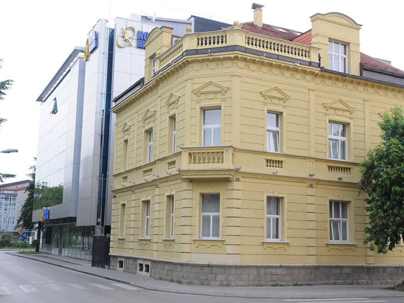 porodicna-kuca-poslovni-objekat-2